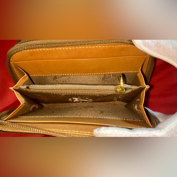 LA TOUR EIFFEL TOWER 2pc WALLET NEW - Picture 7 of 12